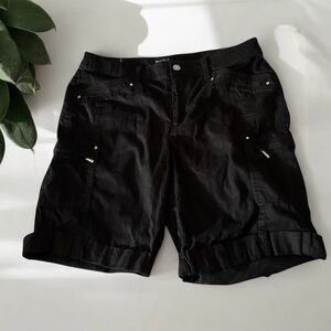 WHITE HOUSE BLACK MARKET 10” Bermuda Shorts Cargo Women’s Size 8 Black 1866-7